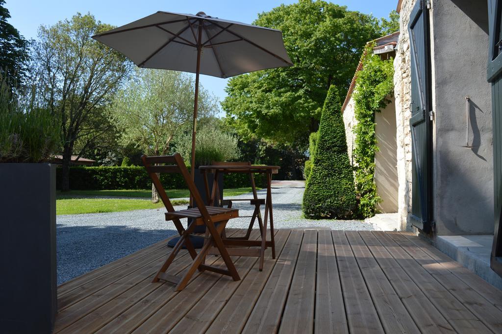 La Grange D'Aunis Bed and Breakfast Aigrefeuille-dʼAunis Værelse billede